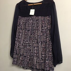 NWT Lucky Brand Navy Pattern Boho Top 1X